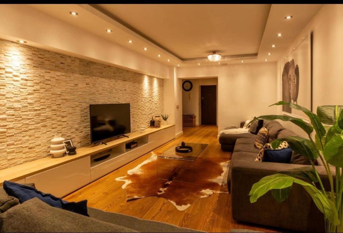 Downtown Oasis Unirii Apartment Бухарест Экстерьер фото